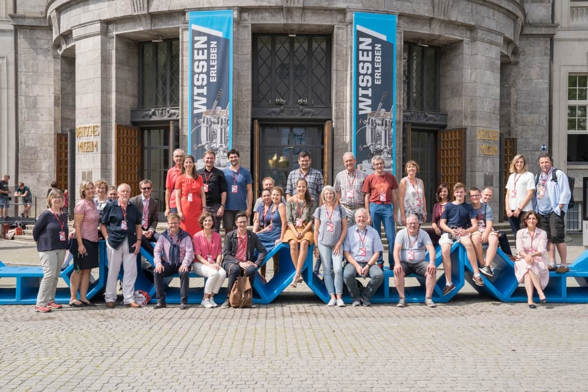 Gruppenbild vor dem Deutschen Museum